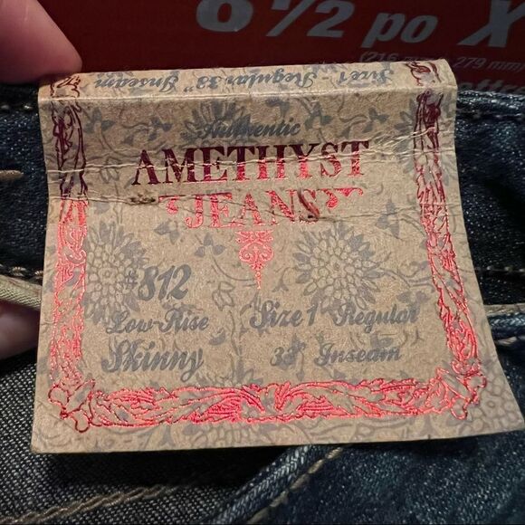 NWT! Amethyst low rise skinny jeans - Picture 7 of 12